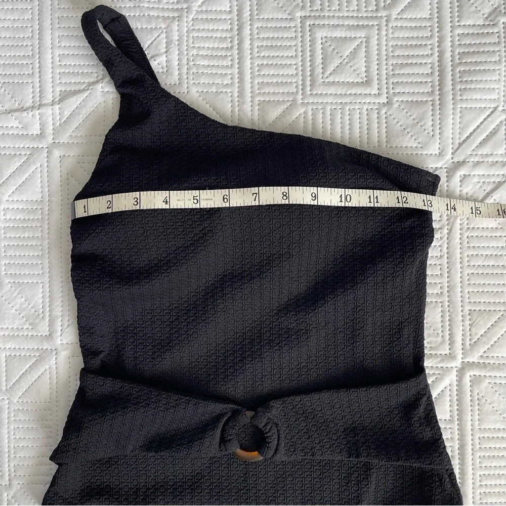 BOTEH One Shoulder Textured Swimsuit Size Medium In Black - Picture 5 of 10